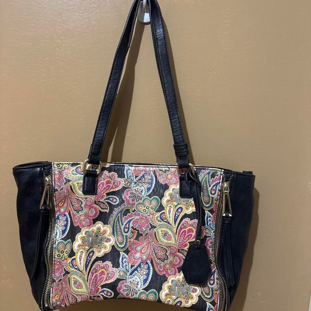 Jessica simpson black and multi colored